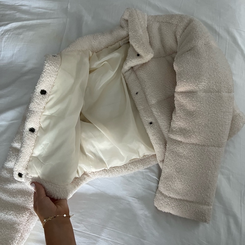 Cream Cropped Puffer Jacket - Picture 2 of 3